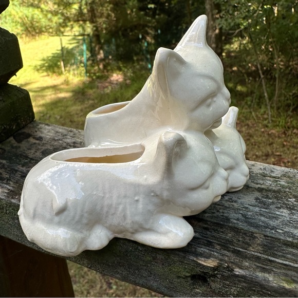 Vintage Triple Cat Succulent Planter - Picture 3 of 6